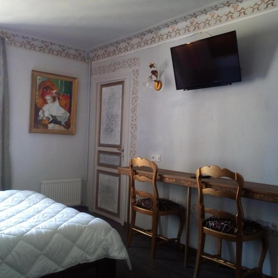 Appartement De Ville Medievale Vinca Eksteriør bilde