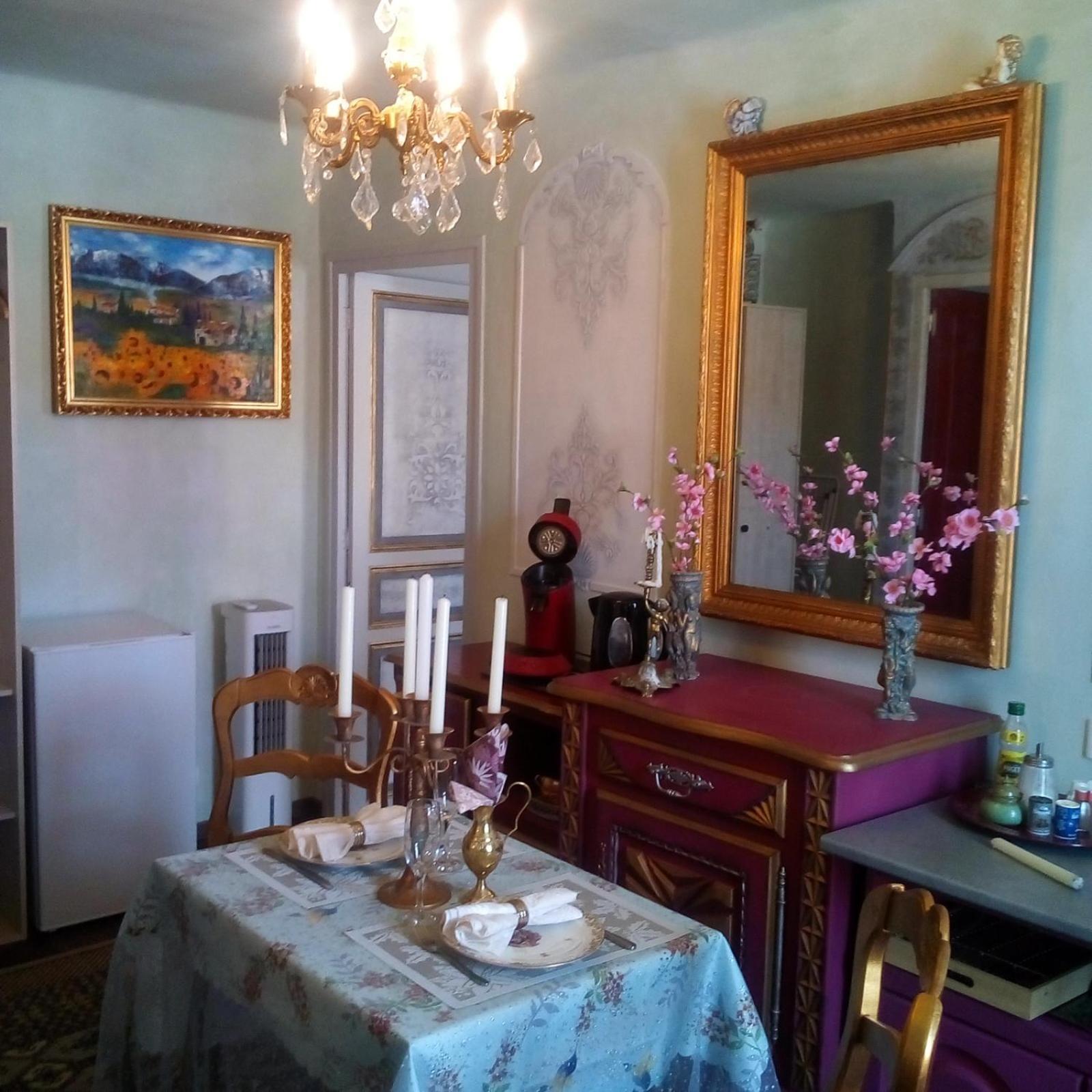Appartement De Ville Medievale Vinca Eksteriør bilde